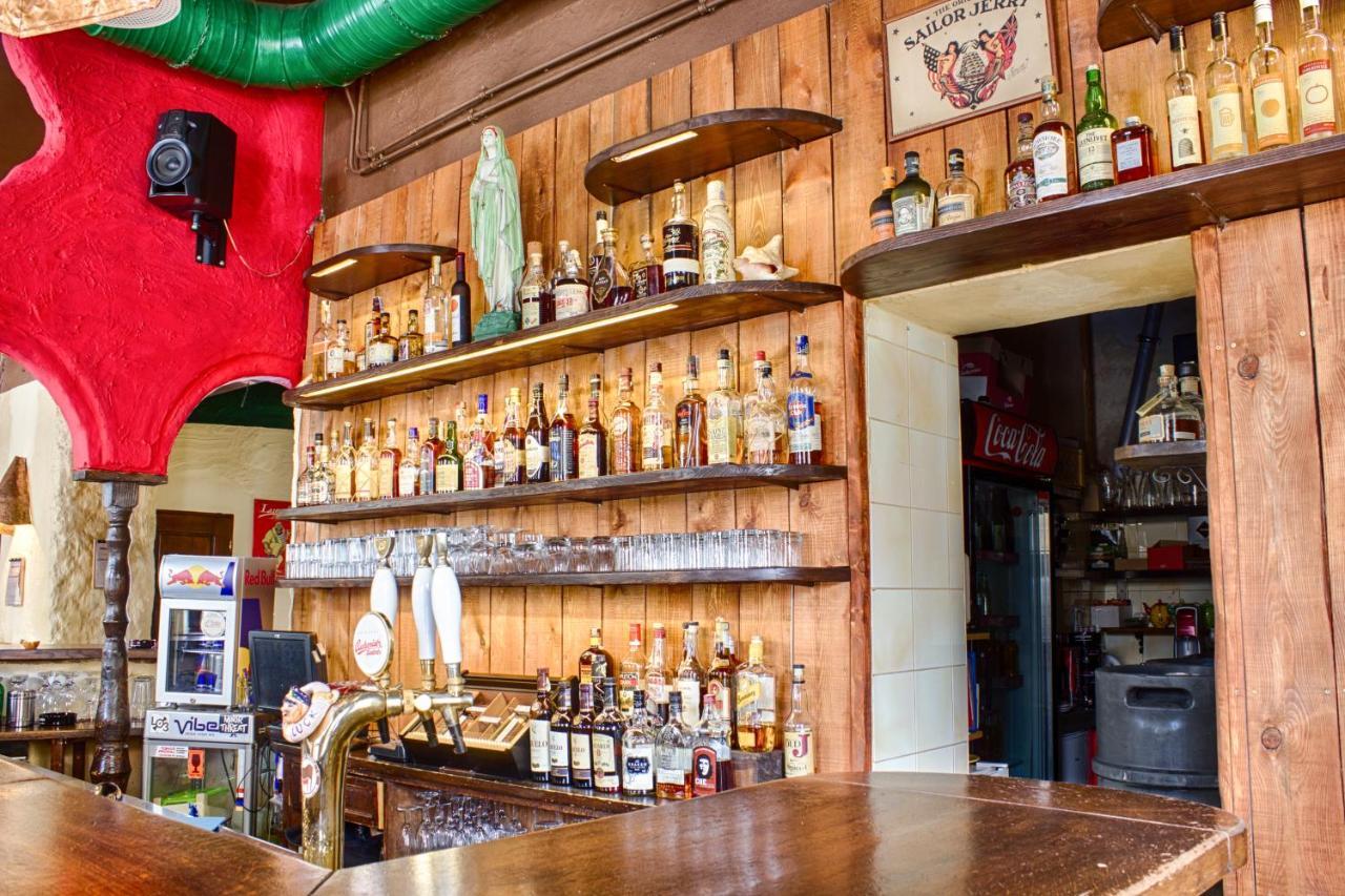 Cuba Bar & Ostello Ceske Budejovice